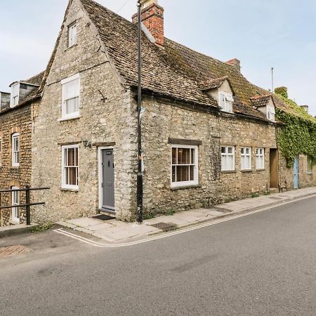 Corner Cottage 马姆斯伯里 外观 照片