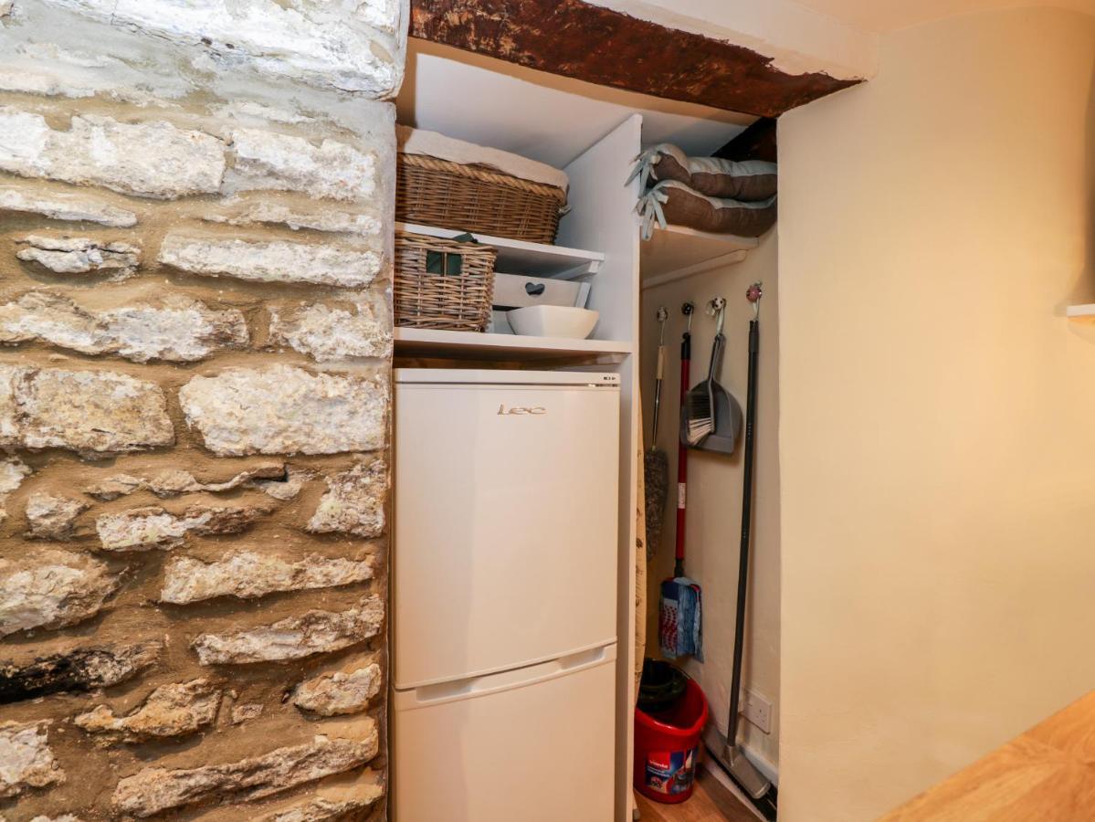 Corner Cottage 马姆斯伯里 外观 照片