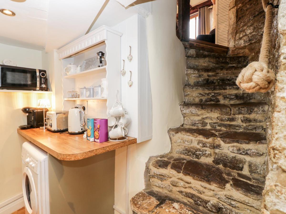 Corner Cottage 马姆斯伯里 外观 照片