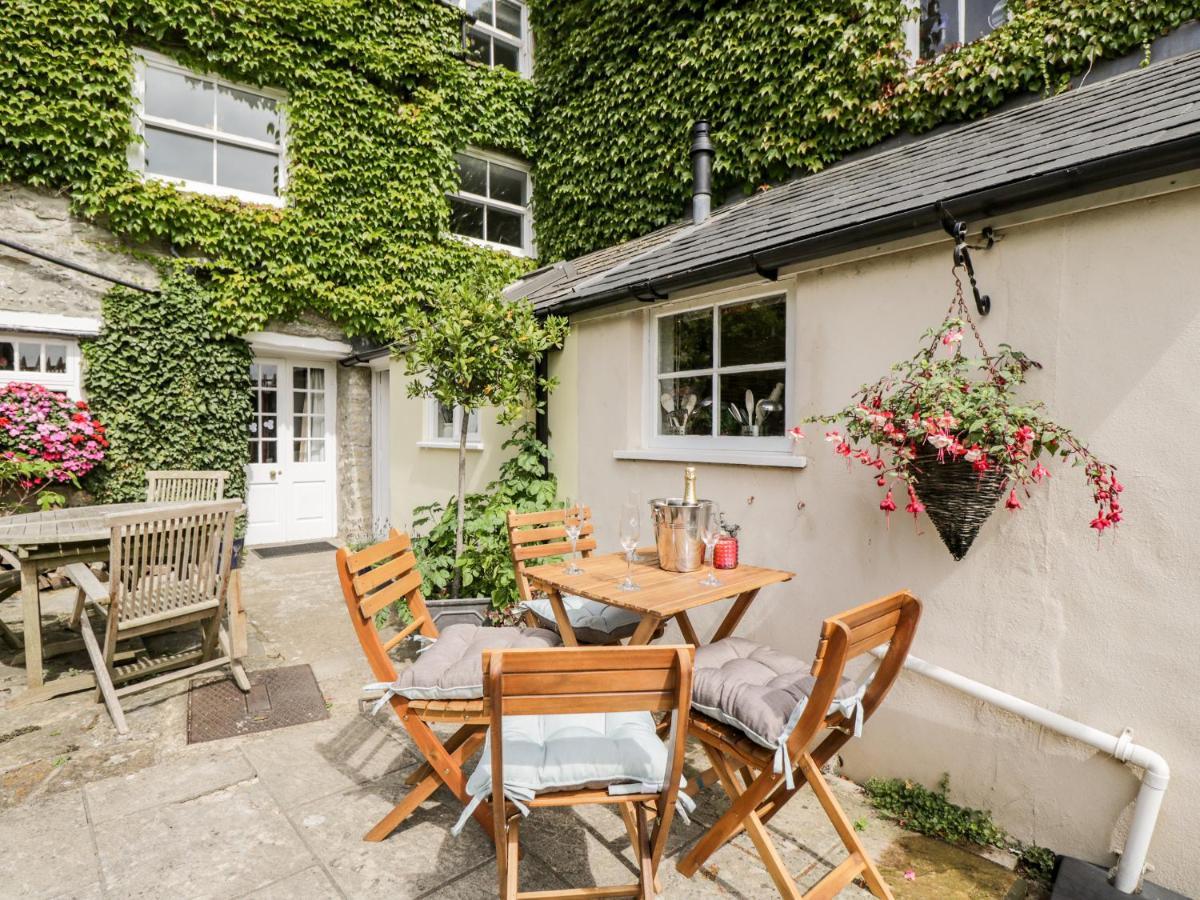 Corner Cottage 马姆斯伯里 外观 照片